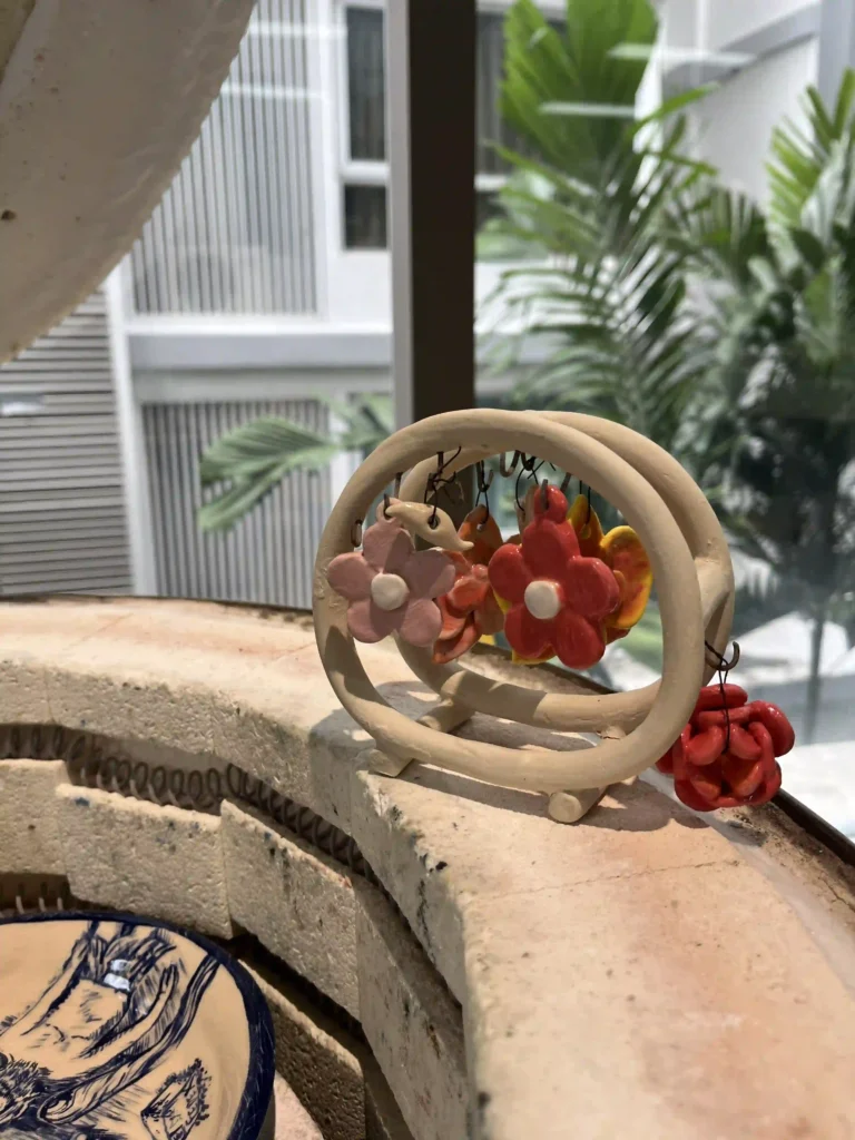 handmade flower Ceramic keychain