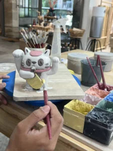แมวกวักเซรามิกนำโชค Maneki neko ceramic and clay pottery